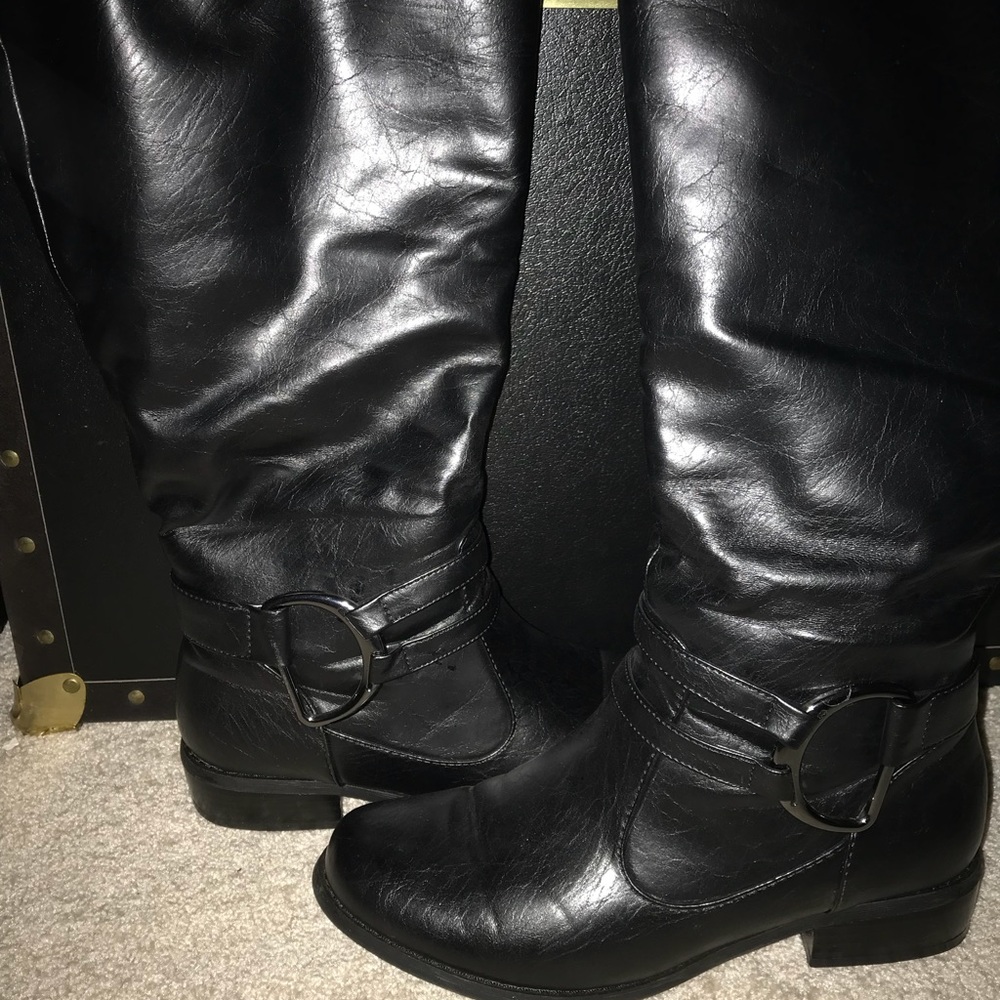 Journee wide calf boots